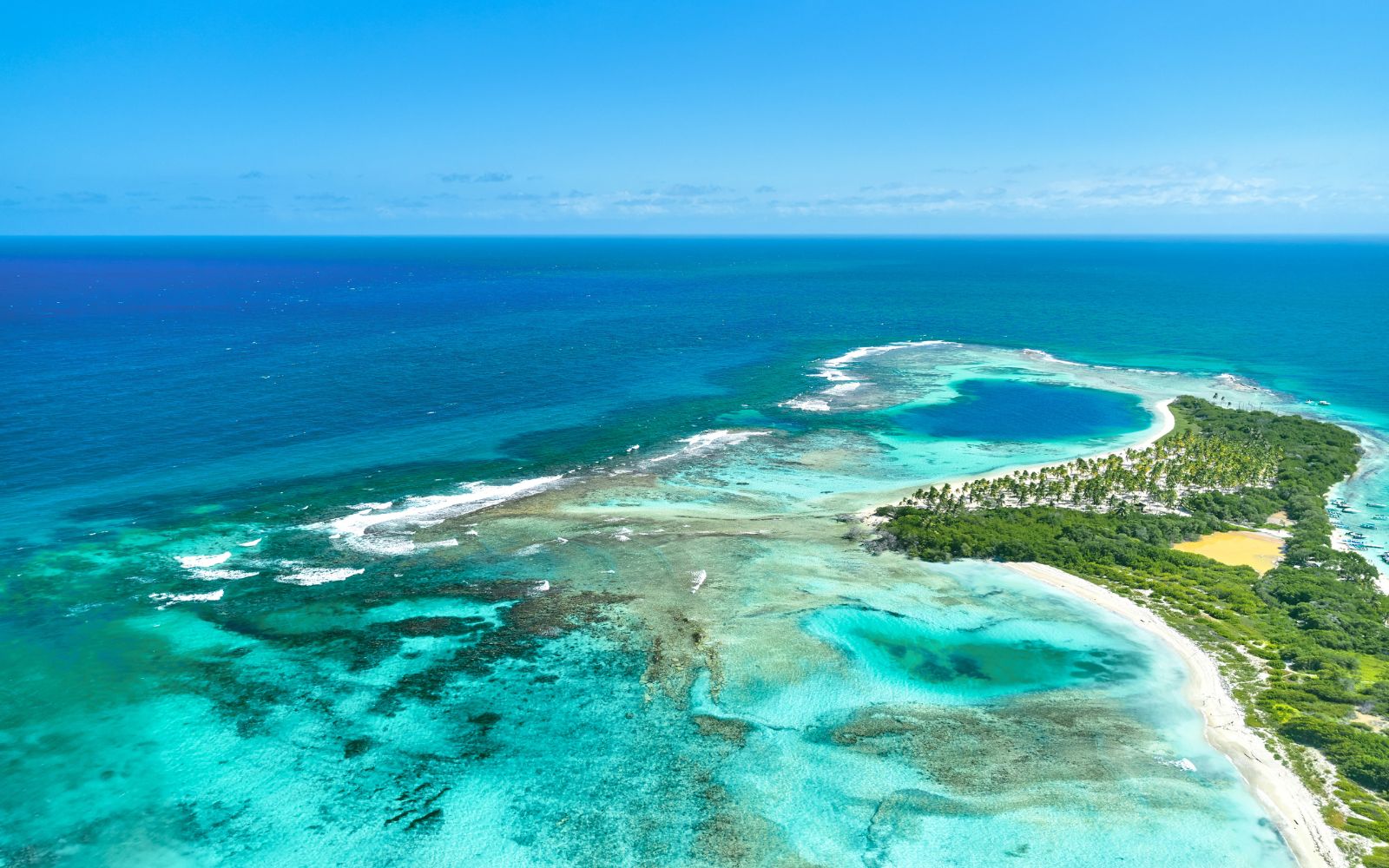 Cayo Sombrero and Morrocoy Caribbean marine landscape